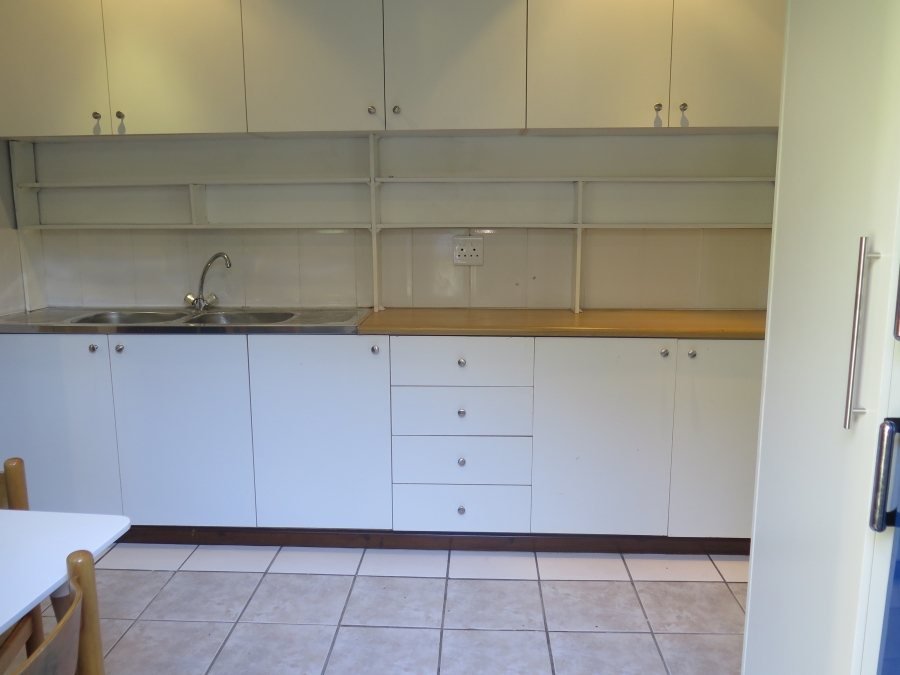 To Let 1 Bedroom Property for Rent in Mowbray Western Cape